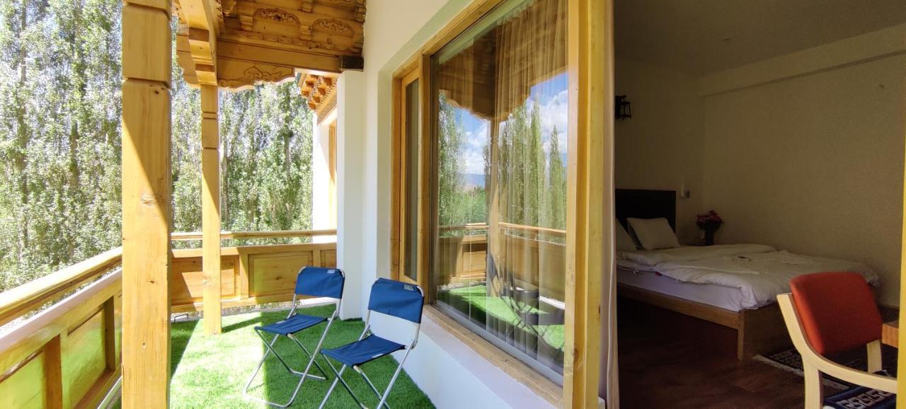 Отель Rock Castle Residency Лех Экстерьер фото